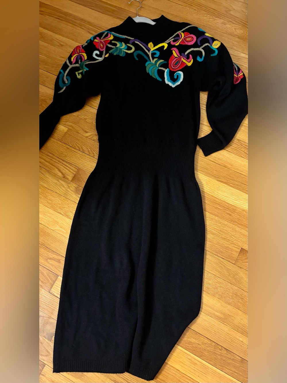 Darian, Vintage Floral Sweater Dress, size L
